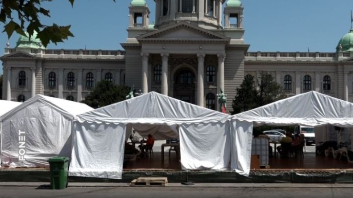 Šapić da ukloni šatore